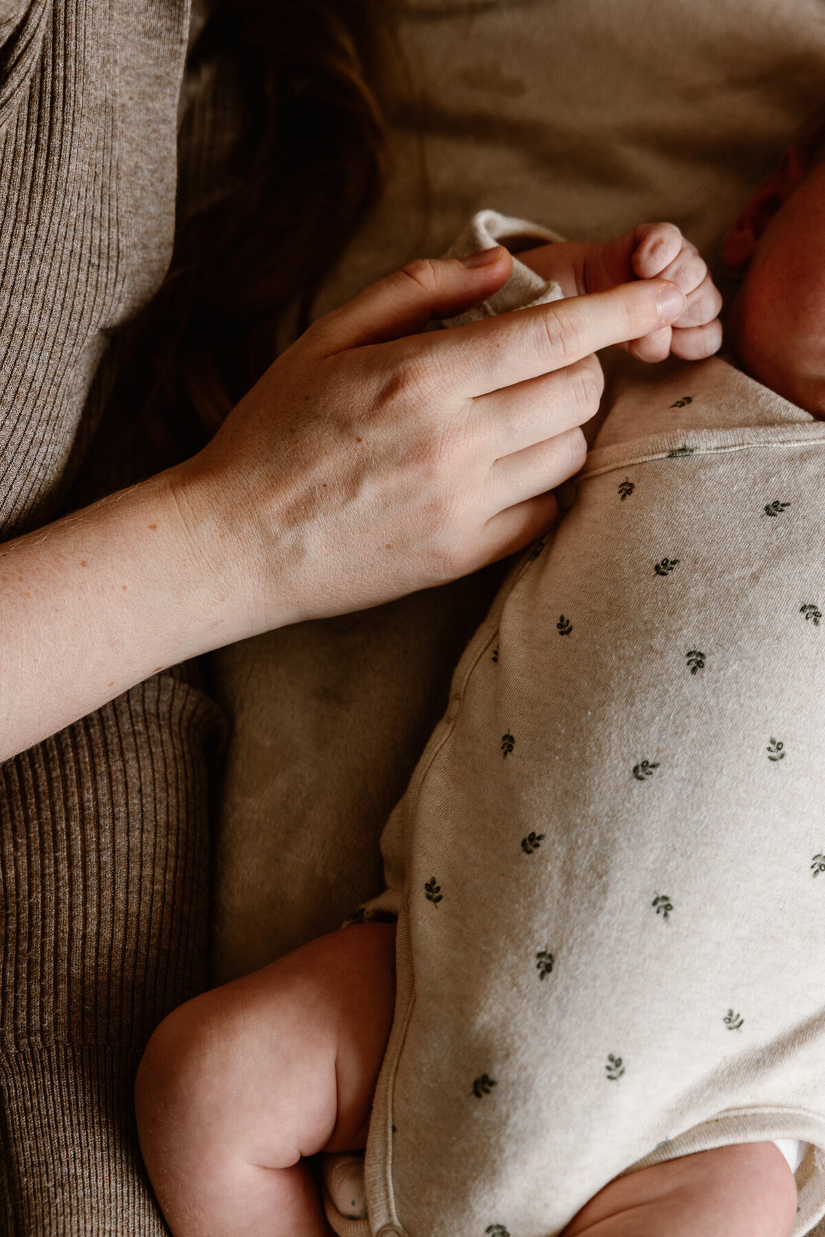 WEB - Kelly, Jonathan & Luca - Tiny Wonders newbornshoot Rotterdam Rhoon | Samantha Bosdijk Photography-26