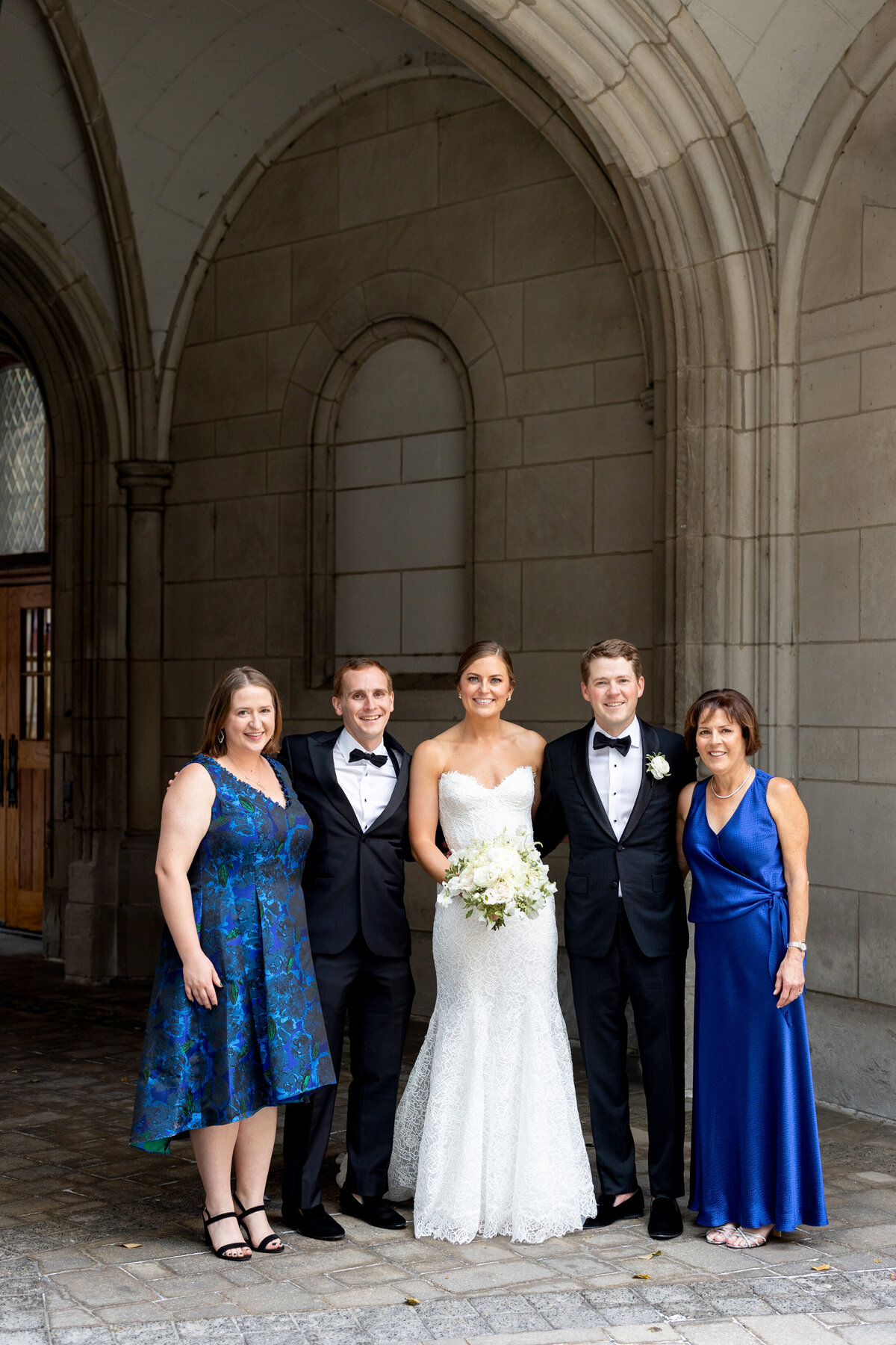 st-james-chapel-wedding-chicago-50