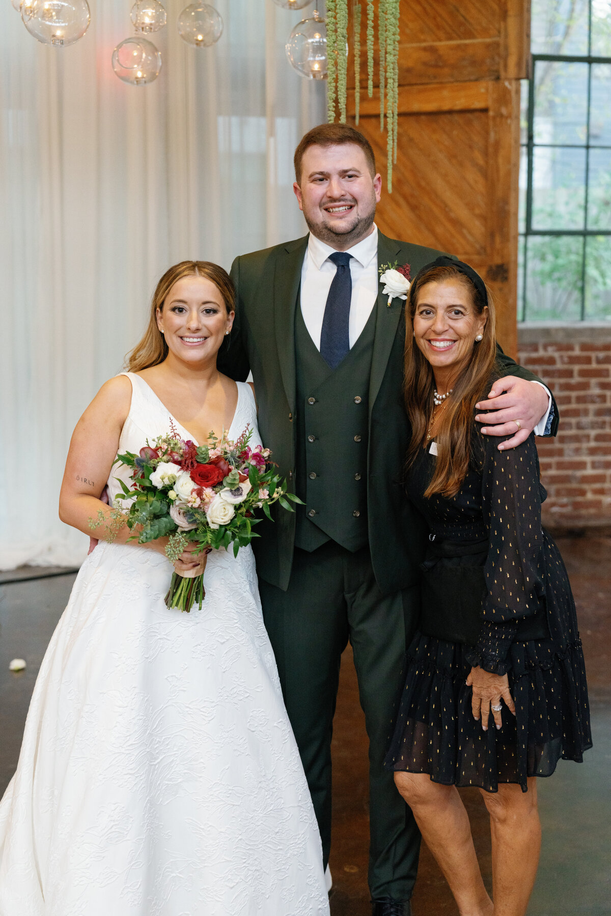 Lizzie Baker Photo _ Kathryn & Griff _ Foundery at Puritan Mill Wedding-84