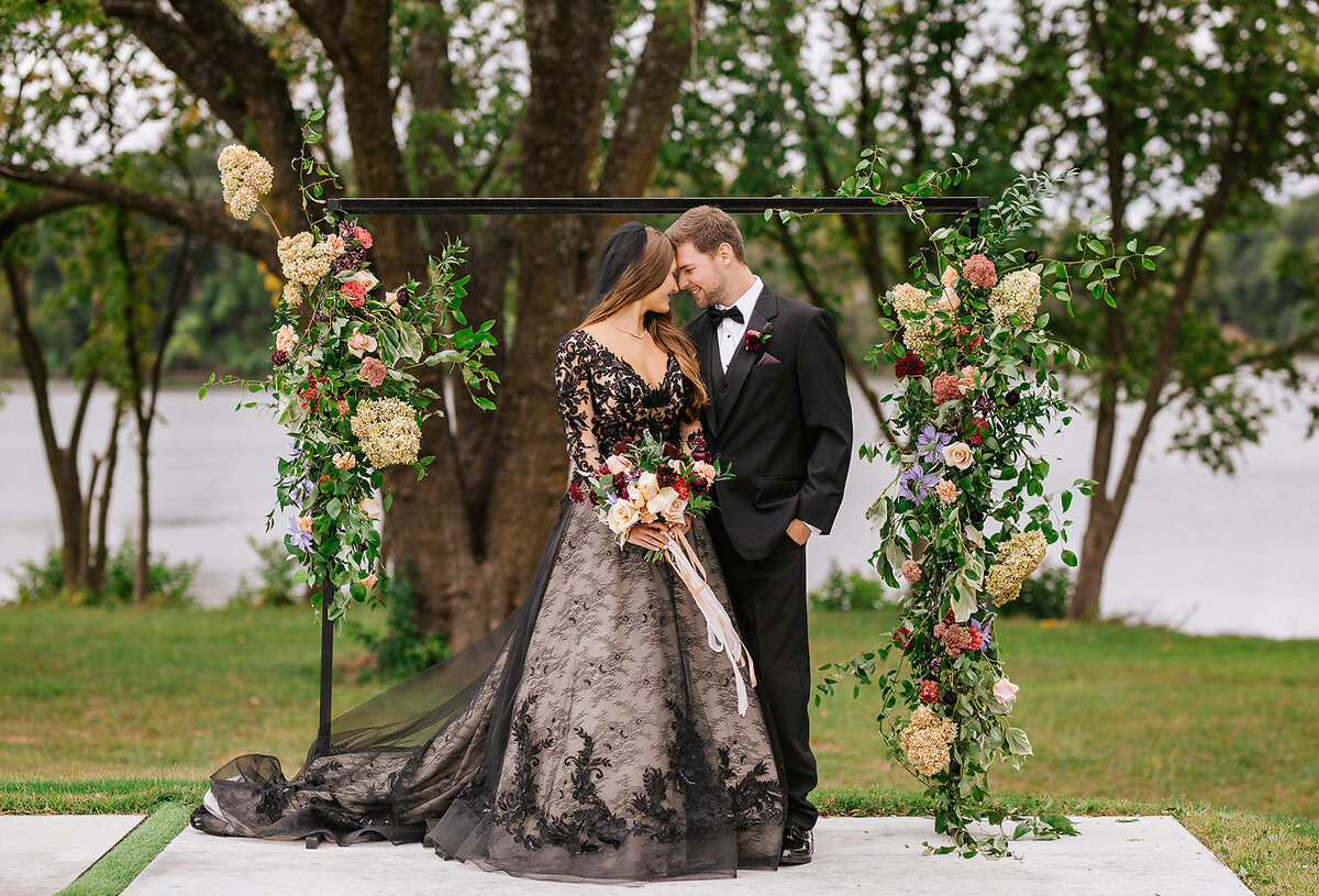 Sneaks_WhitPhotography_HeroncrestStyledShoot_10