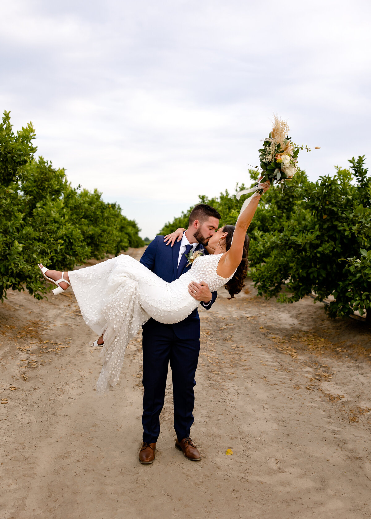 05282023_Emily+ZachWedding_GraceBarnCA_AnjaJensenPhotography-1428