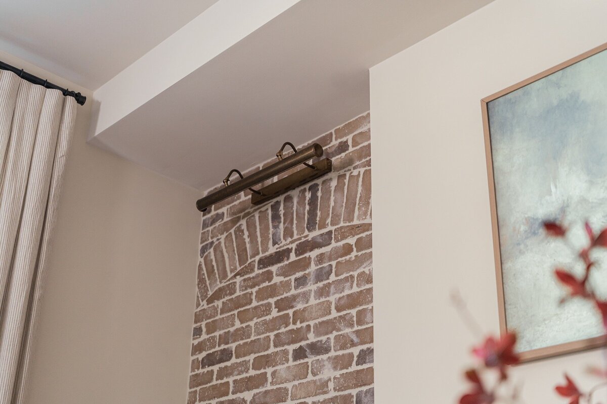 feature-wall-in-living-room