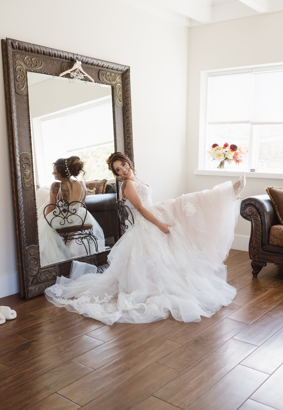 whimsical-wedding-photographer-nj-by-suess-moments-at-the-perona-farms-refinery