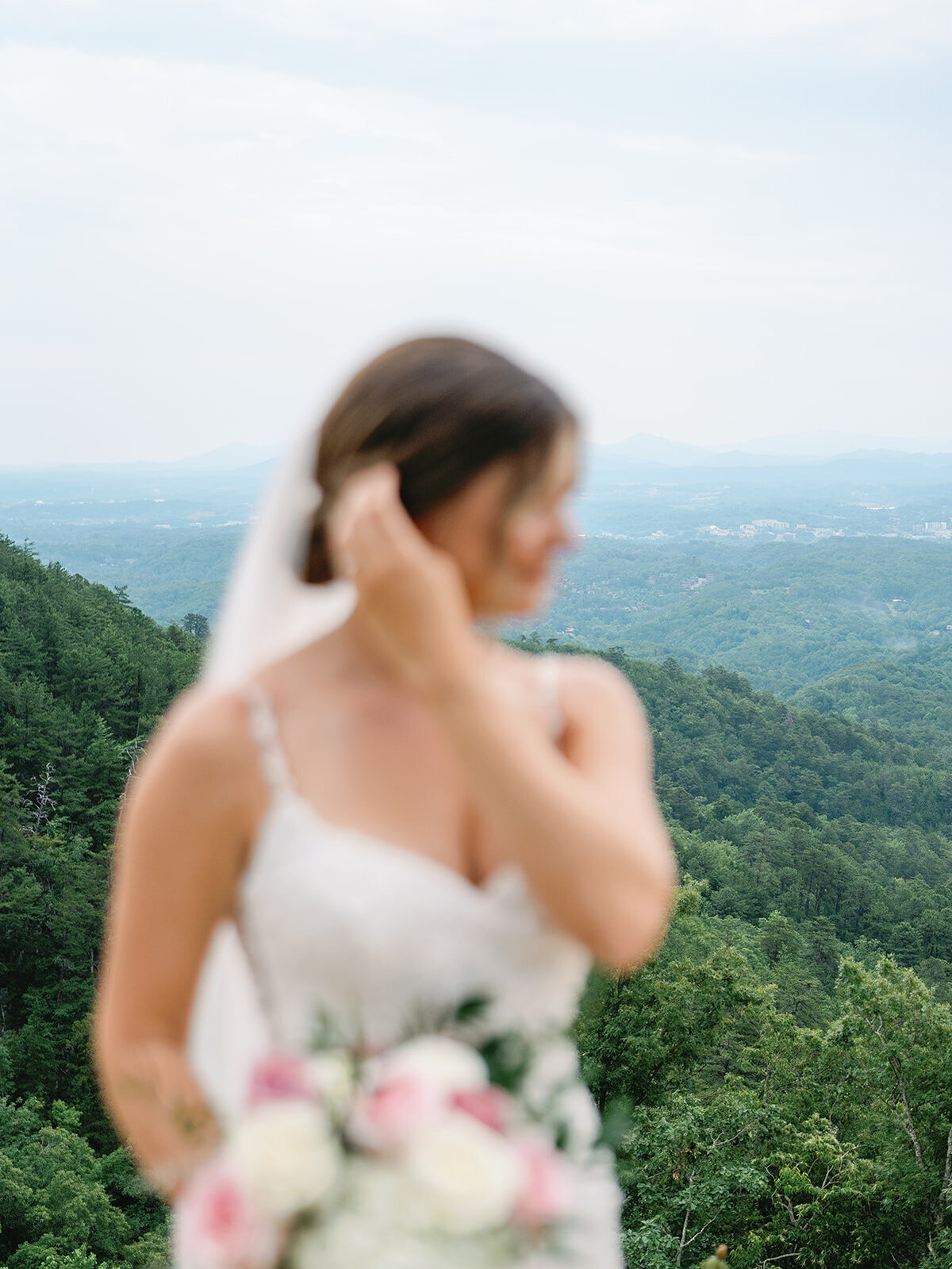 Destination wedding in the Smoky Mountains by Fox & Fig Photography, a destination wedding photographer