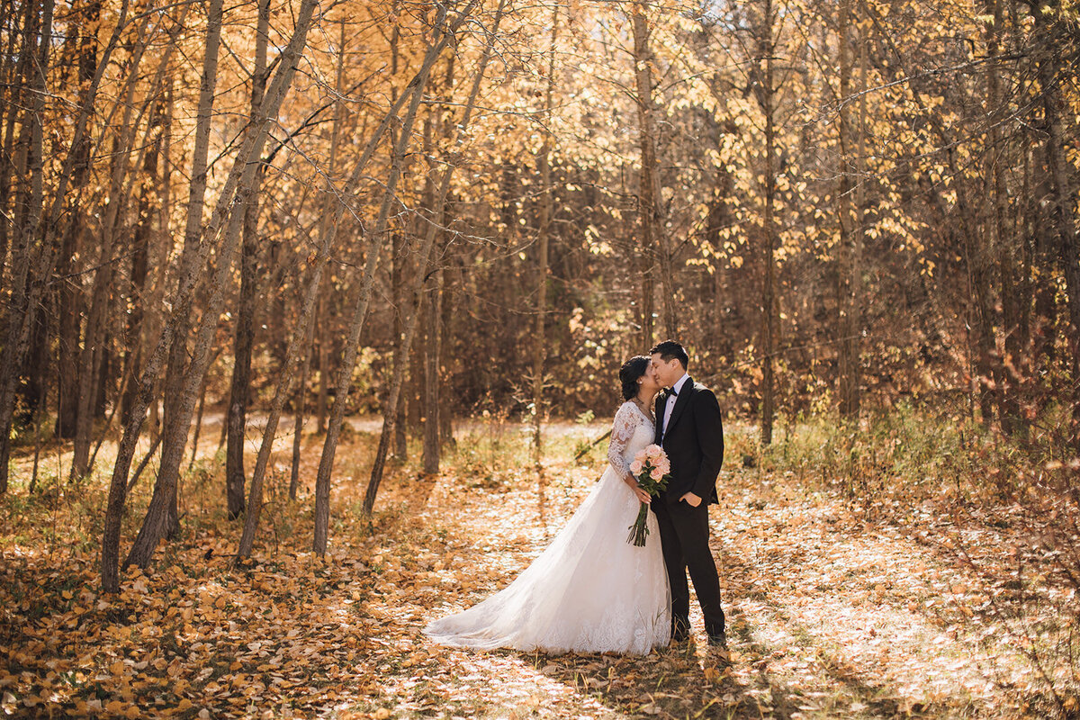 Alberta small wedding photographer 2