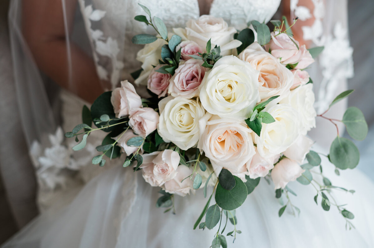 Classic rose bouquet for a wedding at Silver Swan Bayside in Kent Island. Custom floral design for waterfront wedding venues in MD.