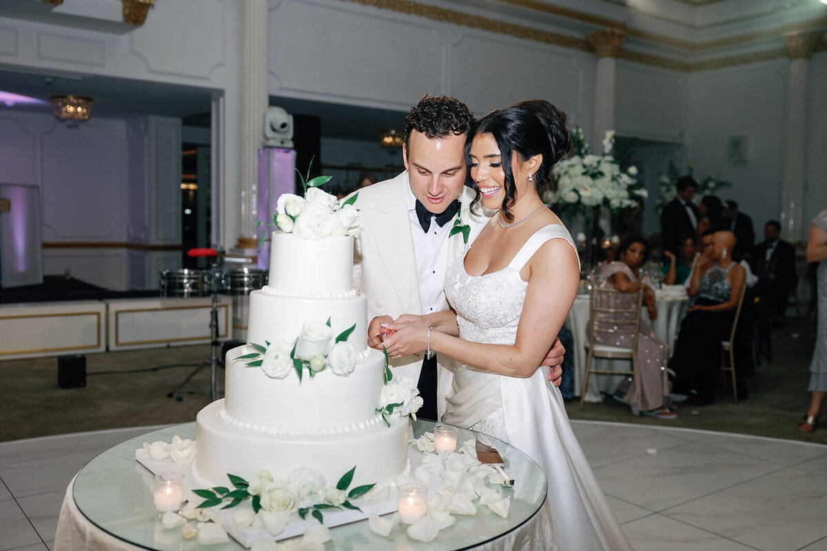 New Jersey Wedding Photographer_Crystal Plaza_0115