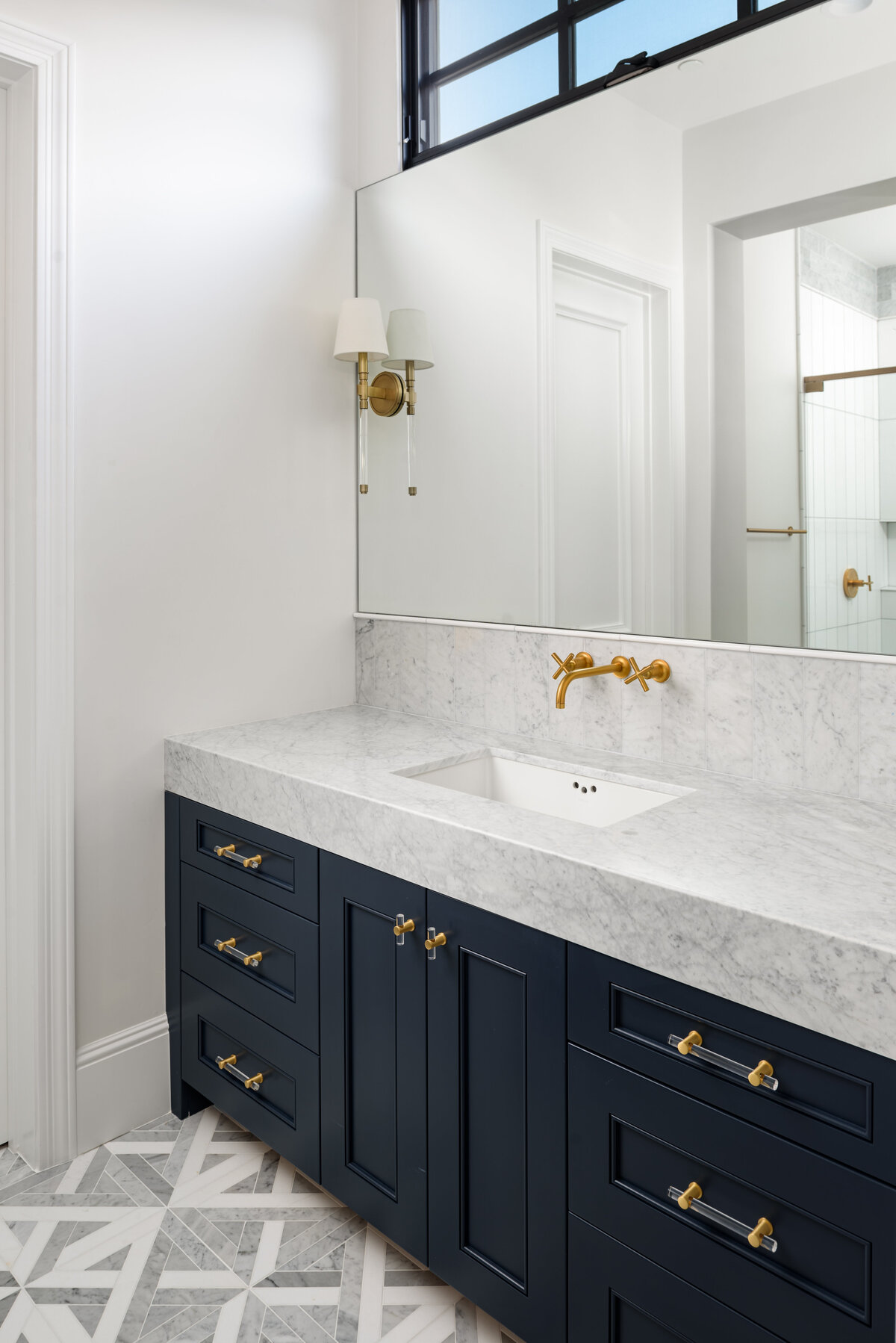 49th guest bath