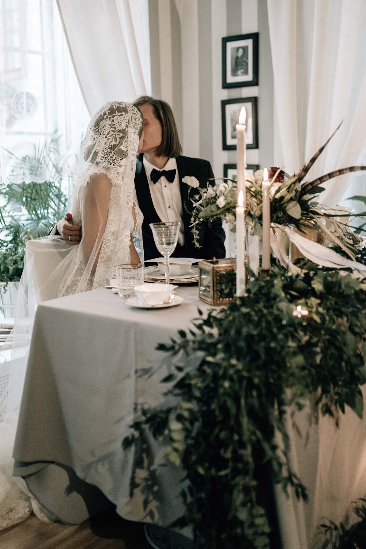 093_Flora_And_Grace_Europe_Fine_Art_Wedding_Photographer-164_A sophisticated fine art wedding in Europe with an editorial edge captured by Vogue wedding photographer Flora and Grace.