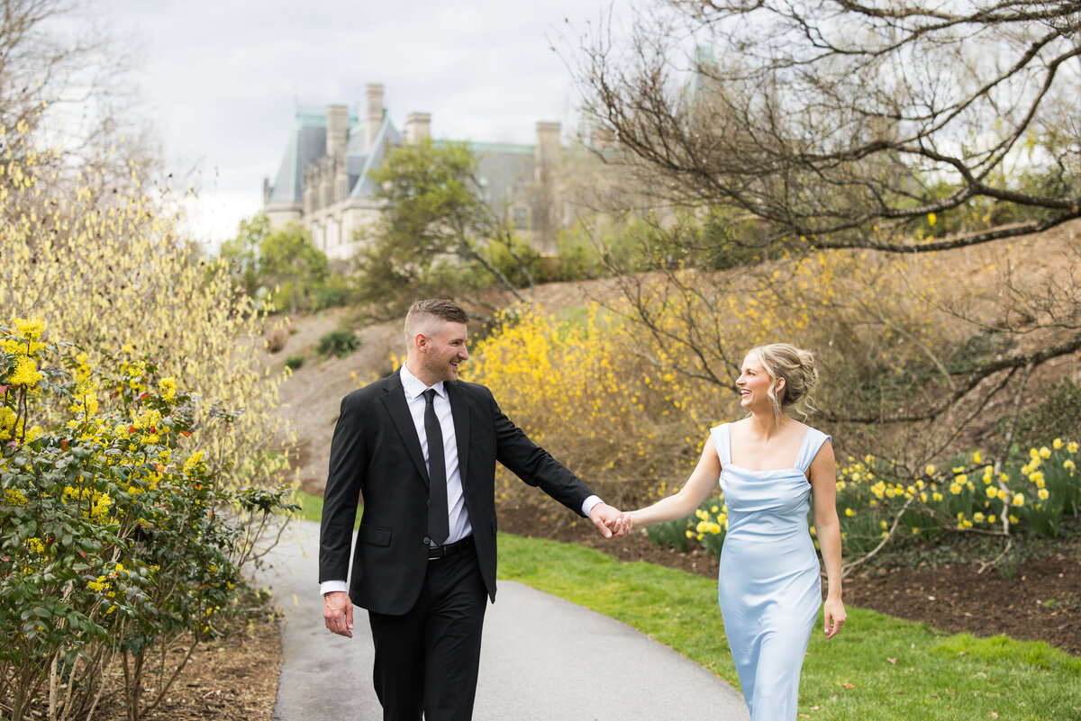 BiltmoreEstateEngagementSession-KendraMartinPhotography-29
