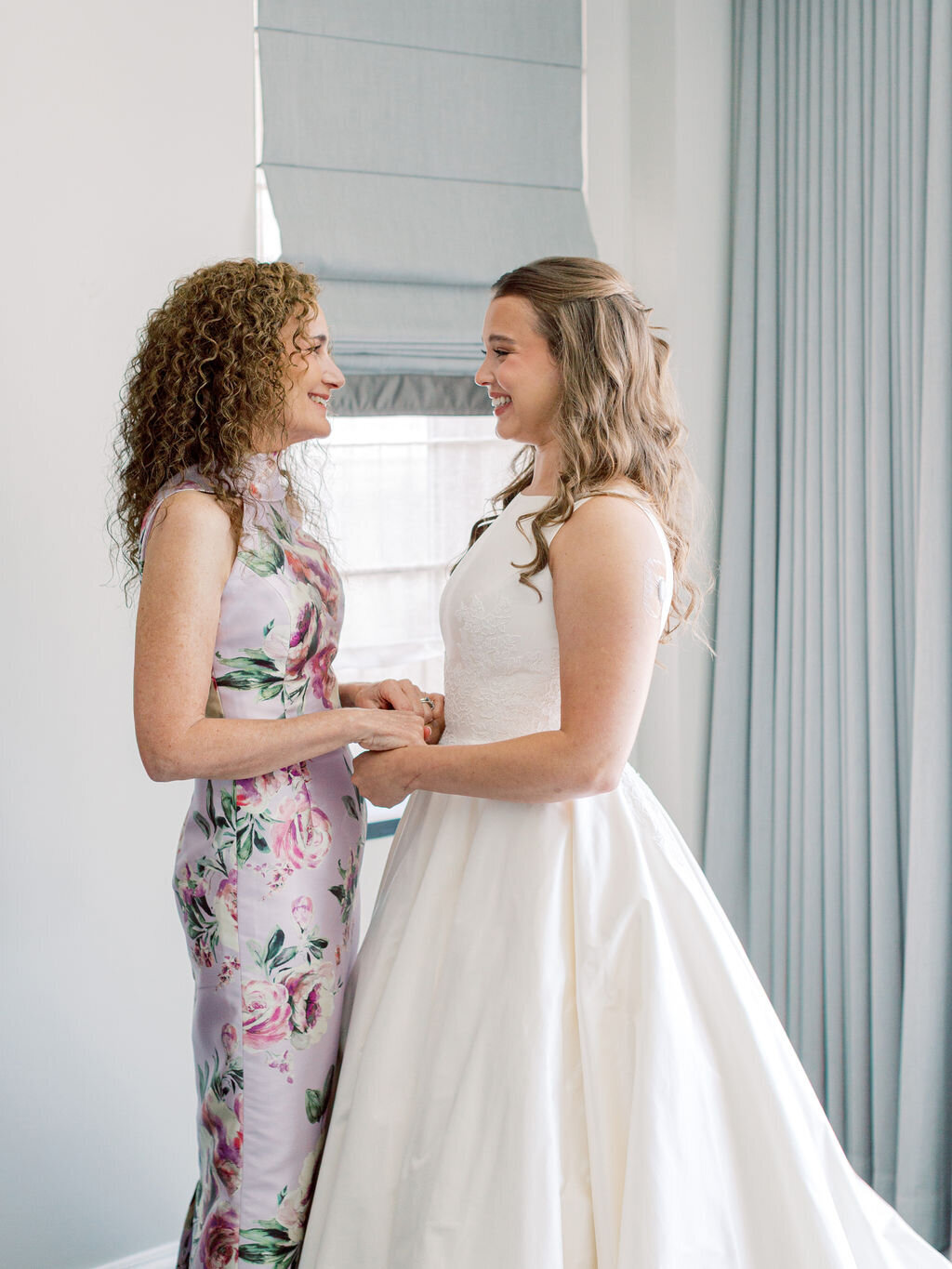 MLP-Nicole-Will-Fairmont-Hotel-Washington-DC-Wedding-Sneaks-11