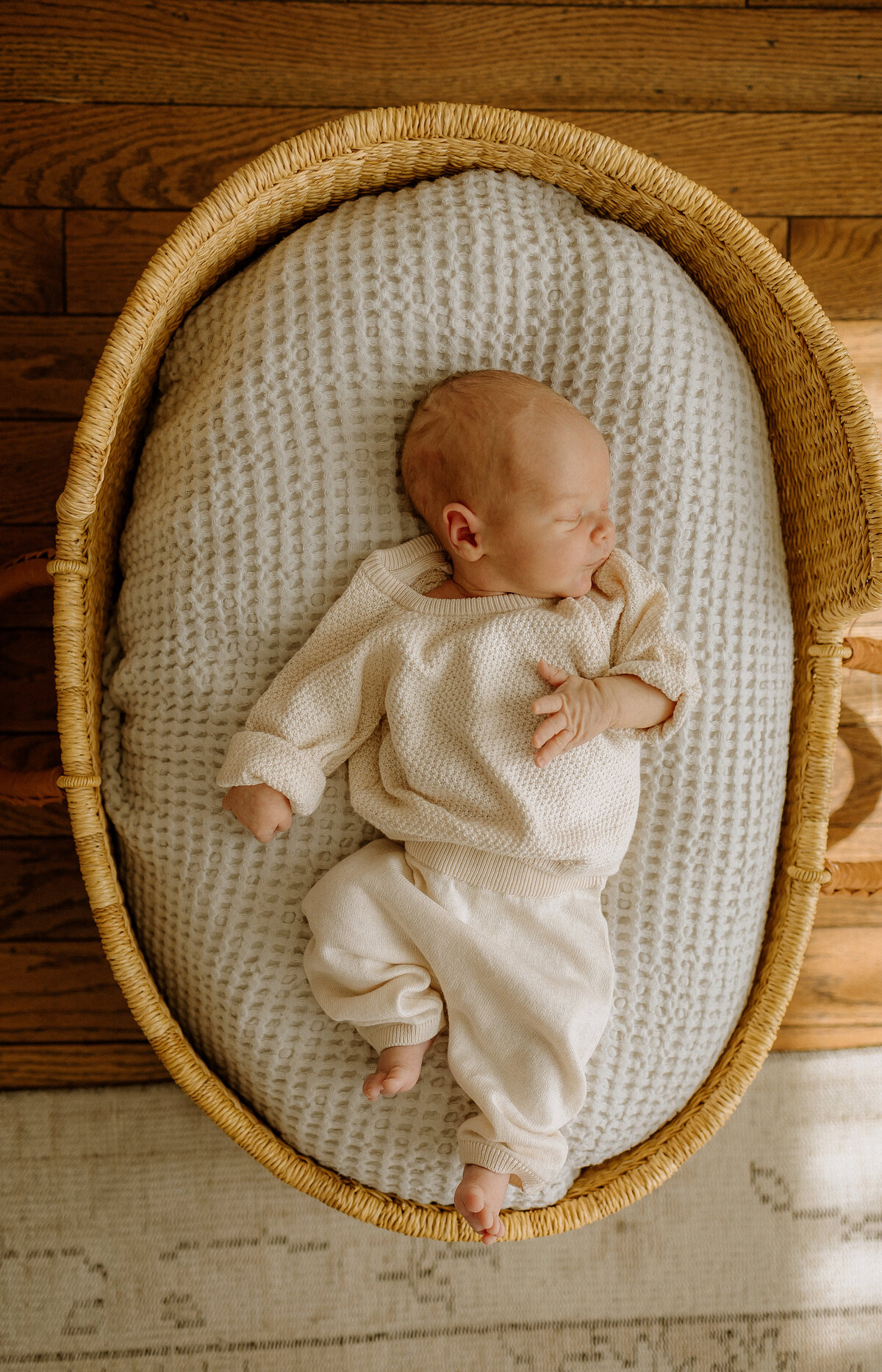 My Calgary newborn portraits are a timeless keepsake of your little one's earliest days. Experience the tenderness, joy, and connection within each image.
