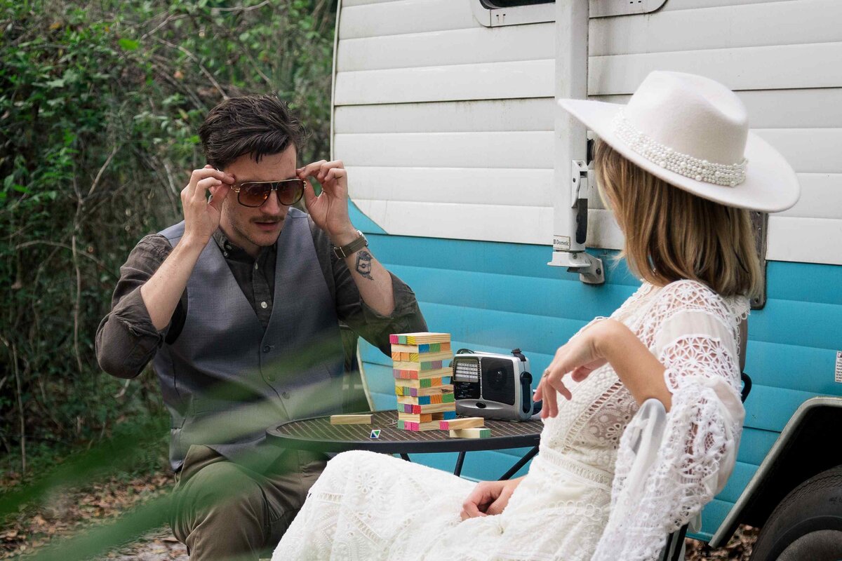 66-bride-groom-playing-jenga