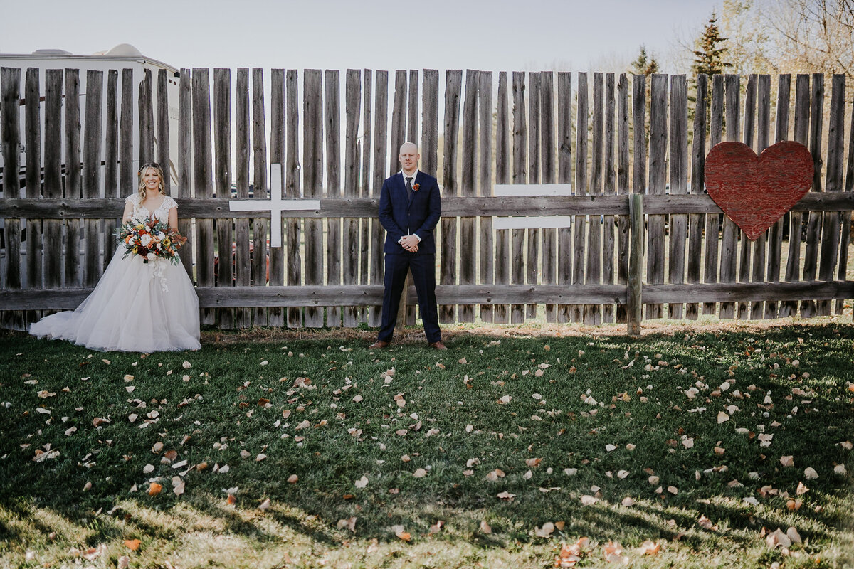 olds-willow-lane-barn-wedding-photographer-12