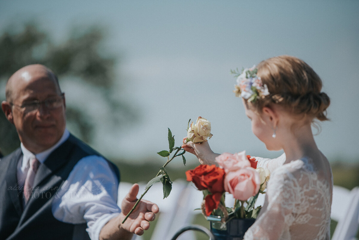 ceremony _ alaynna ann schwartz _ harpors vinyard _ iowa photographer _ playlife photography_0093