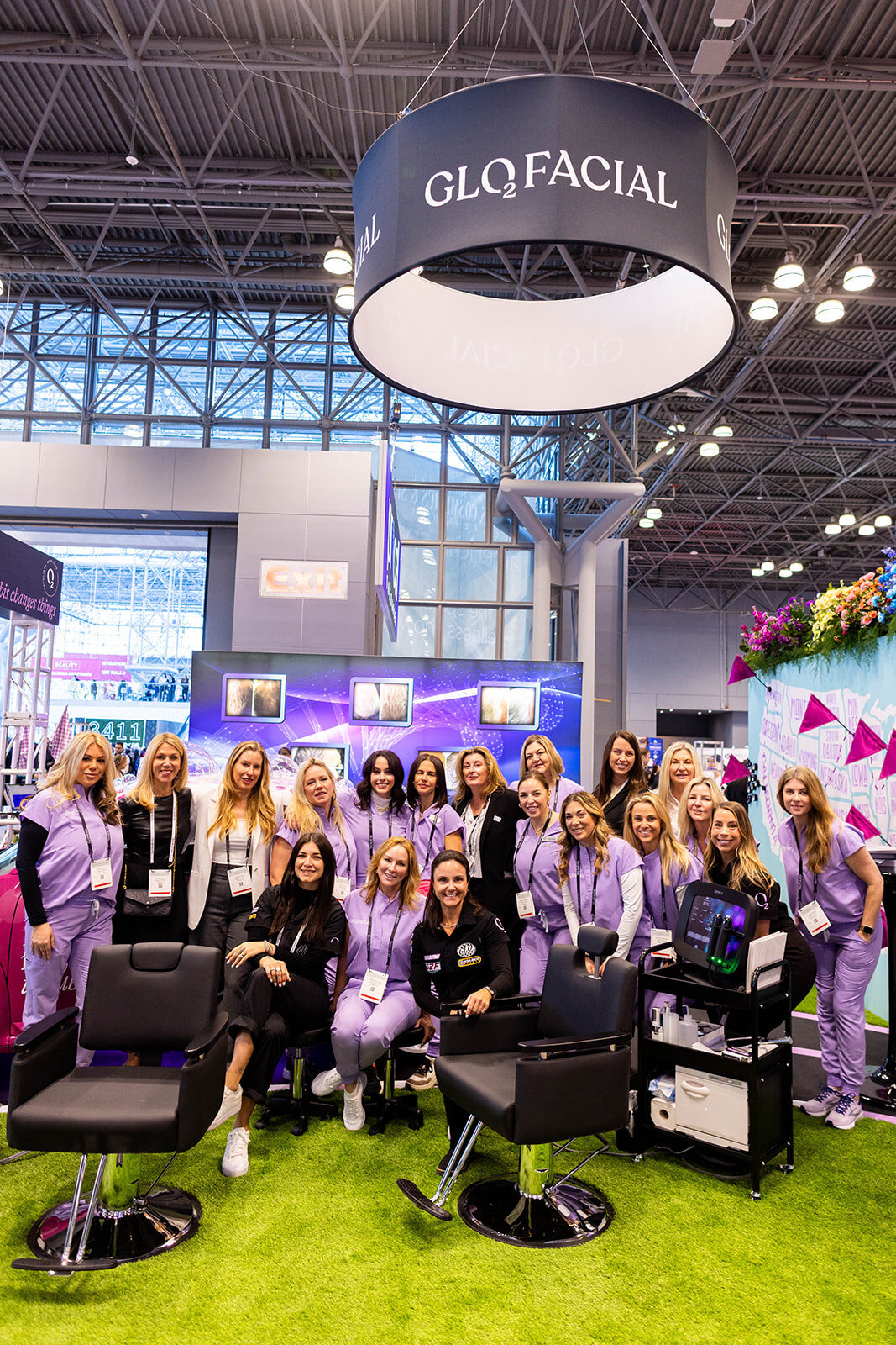 javitz-center-branding-glofacial-55_websize