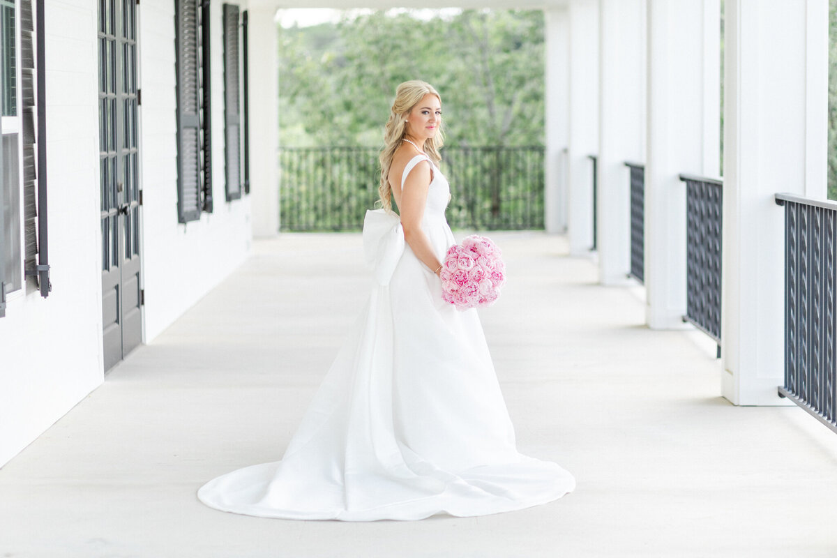 Kendall-Point-luxury-Wedding-Jessica-Chole-Photography-San-Antonio-Texas-California-Wedding-Portrait-Engagement-Maternity-Family-Lifestyle-Photographer-Souther-Cali-TX-CA-Light-Airy-Bright-Colorful-Photography-16