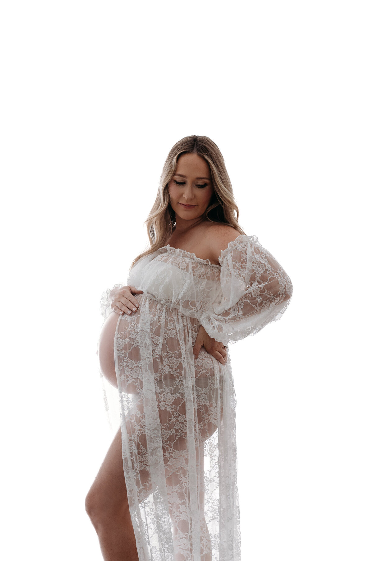 pregnant mom holding her belly