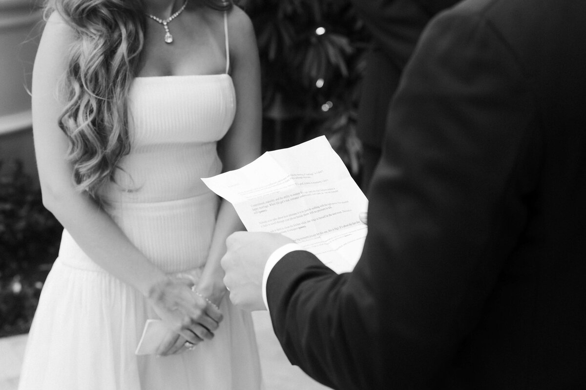 36_riskyexposure_shoshana-kyle_las-vegas-elopement-photography