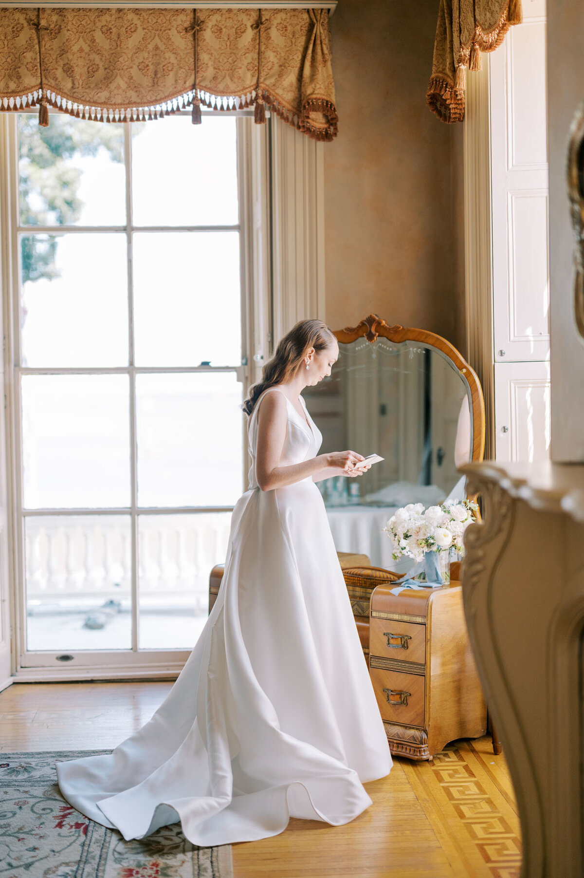 jaclyn-fisher-events-planning-romantic-riverfront-garden-wedding-in-philadelphia-8