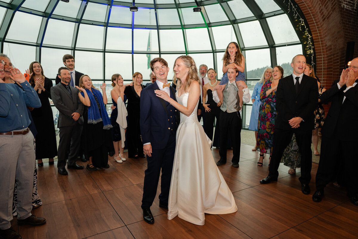 Bellingham-Cruise-Terminal-Wedding_Caylie-Mash-Photography_AB38