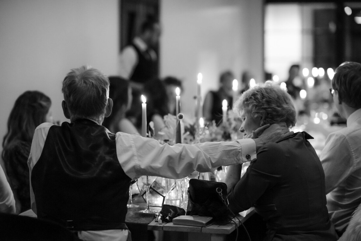 Guardswell-farm-wedding-scotland-1