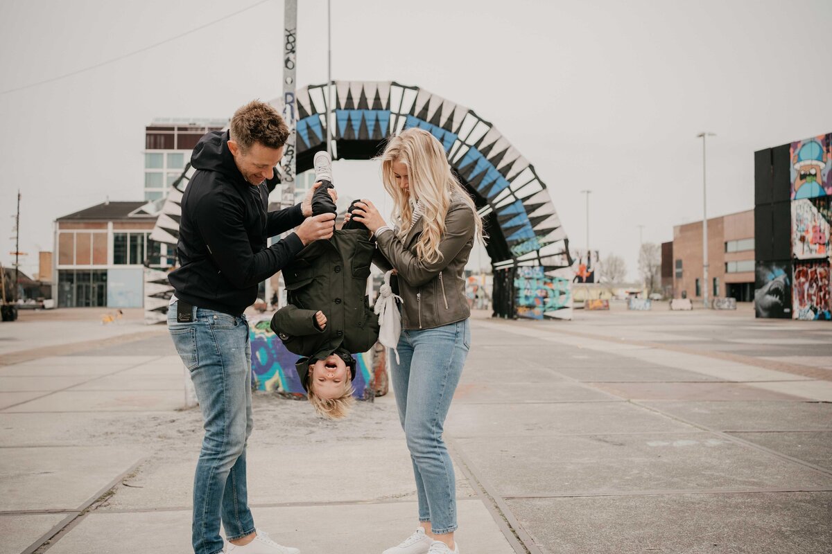 leukfotografie-gezinfotoshoot-ndsm-terrein-amsterdam-6