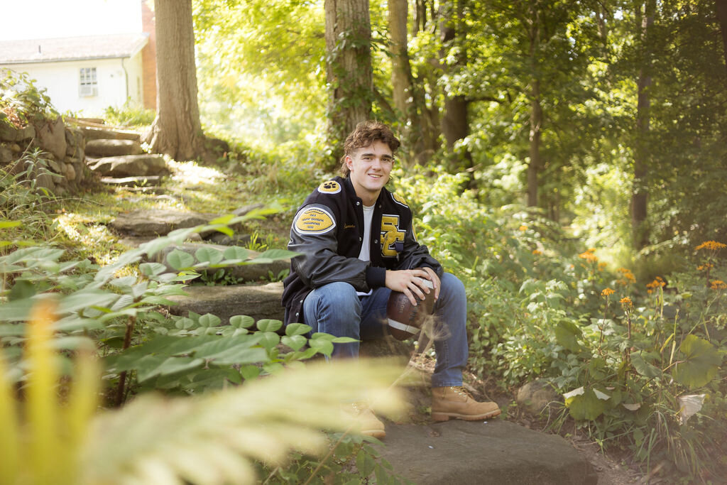 Rochester Michigan senior photographer Savvy Shoots photography