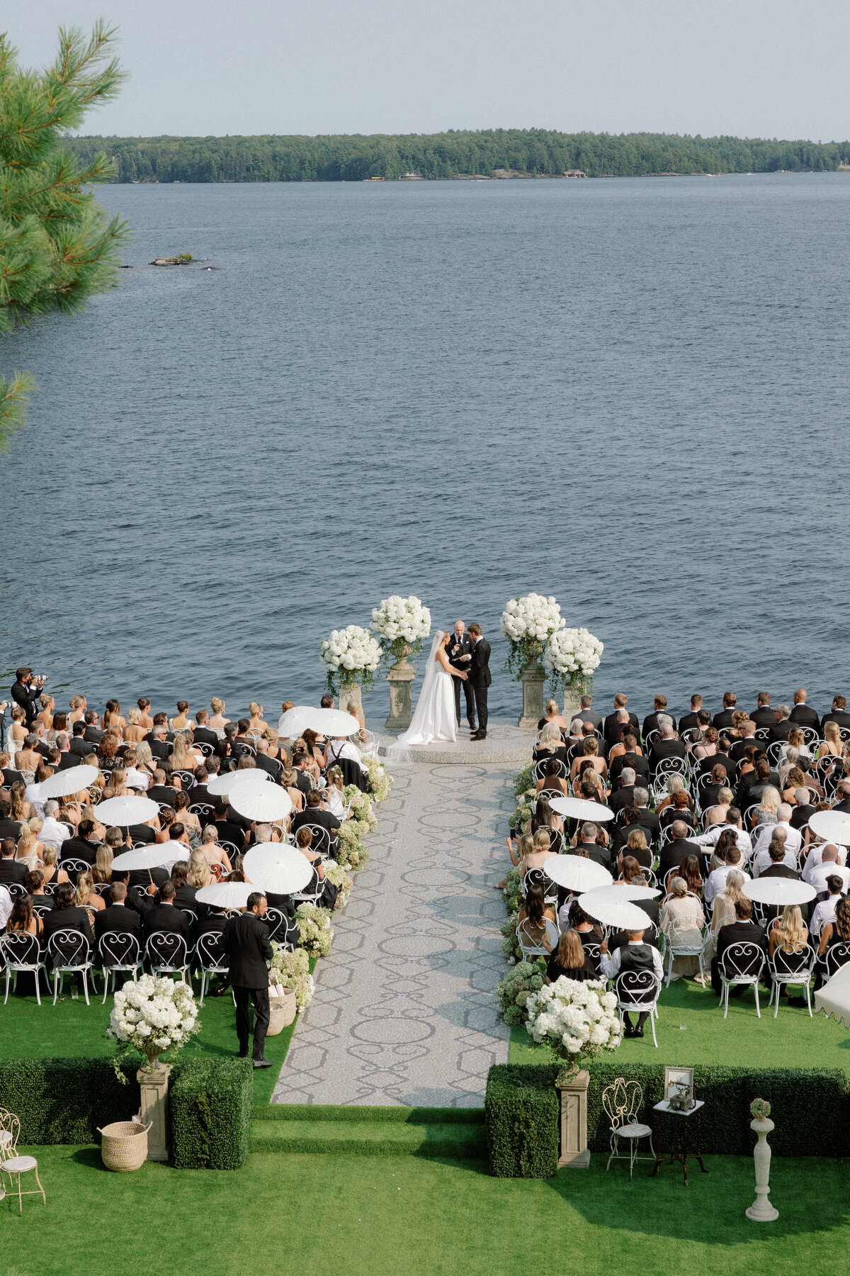 AshleyPigottEvents-Destination-Wedding-Weekend-LaurenKyle-ConnorMcDavid-Muskoka-265