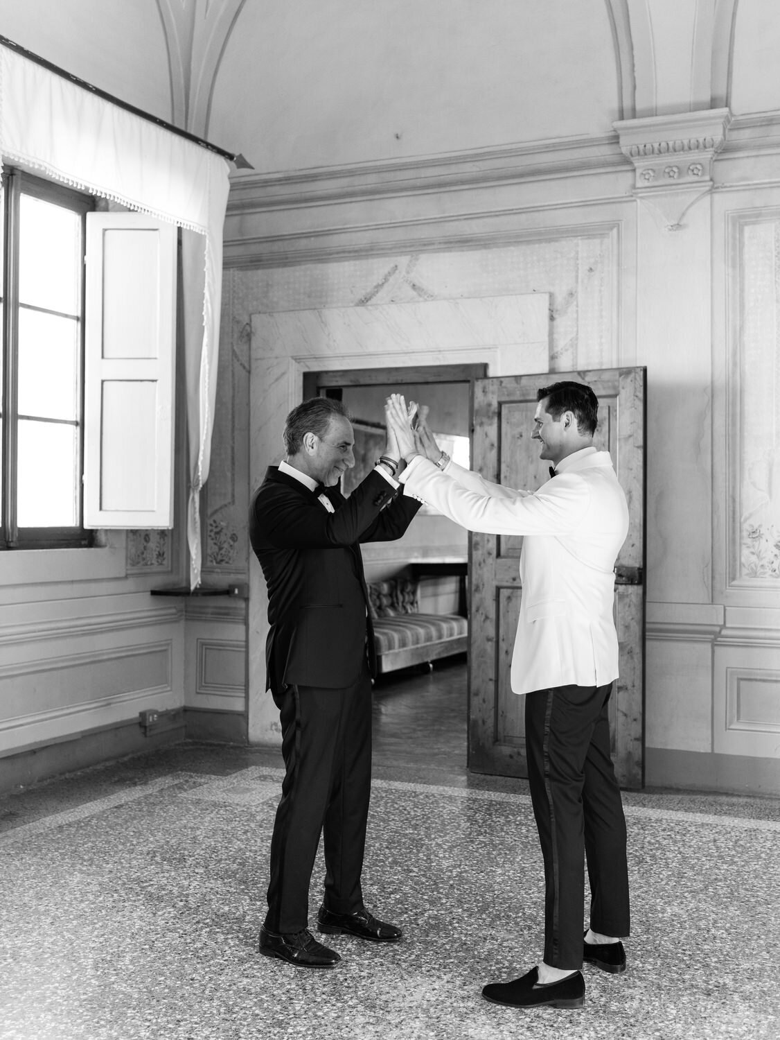 028-Groom-And-His-Dad-Tuscany