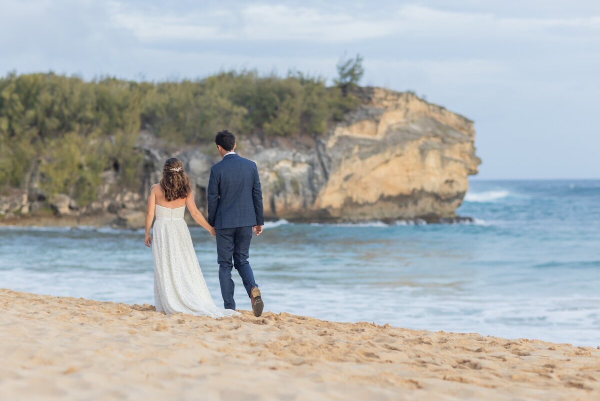 Tropical love story preserved by Kauai photographer