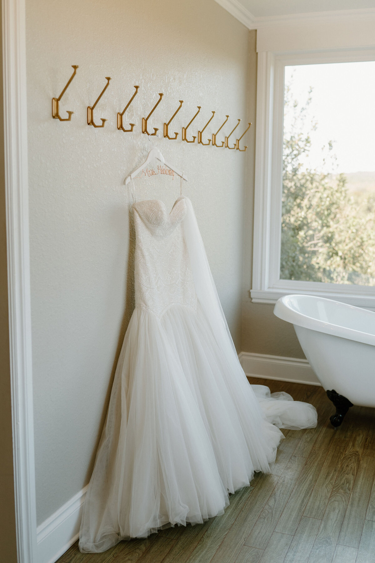 Hibbings_Wedding_Previews-1 (1)