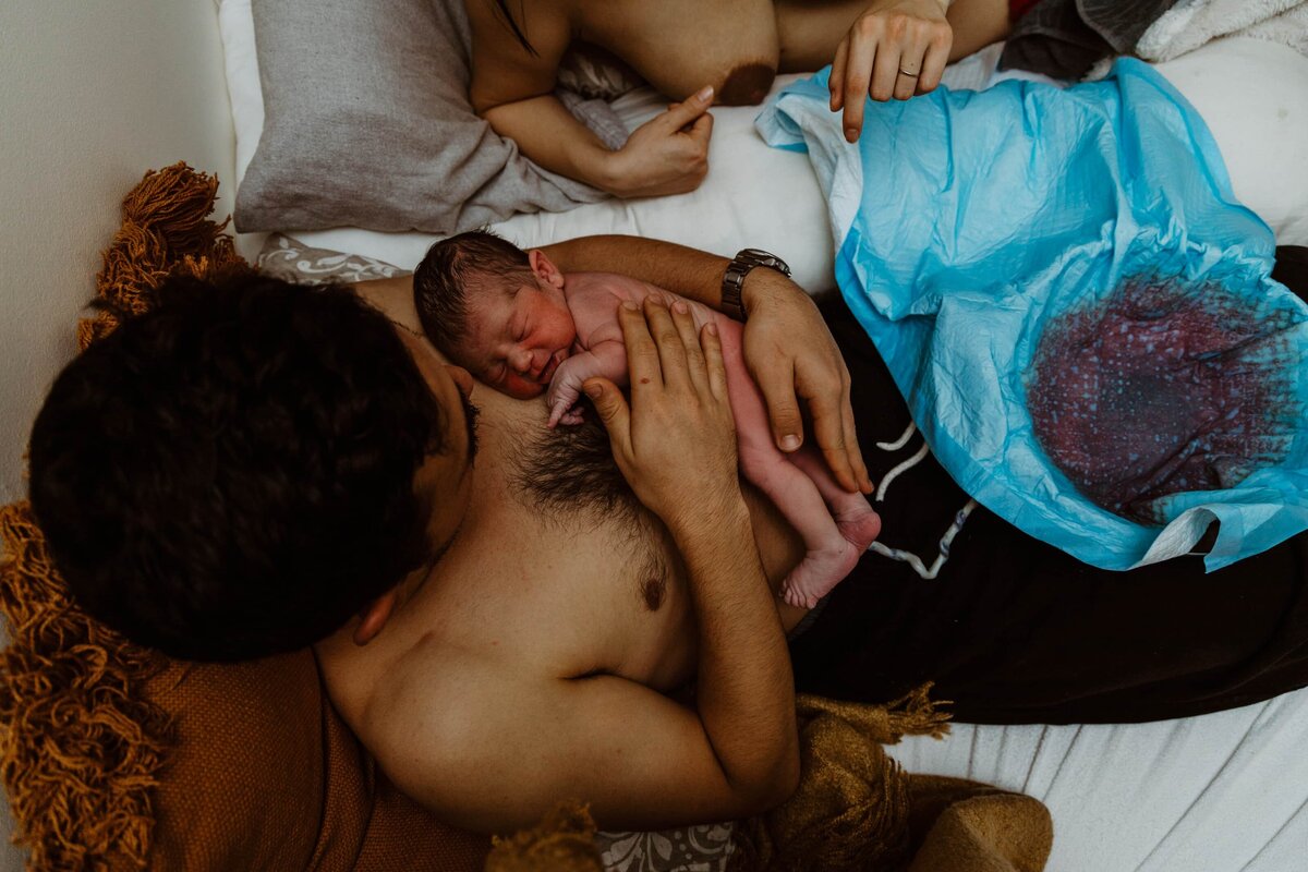 Picture of a home birth in sydney-2