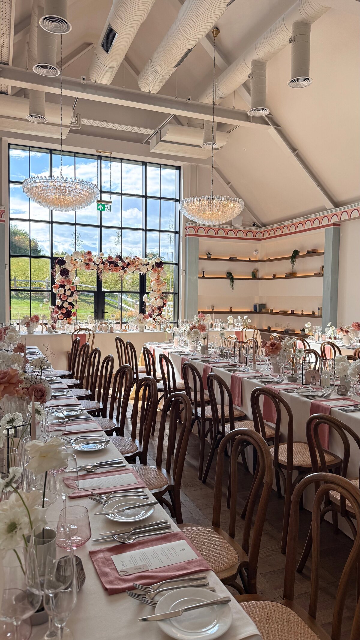 LIMEKILN Sussex wedding flowers (22)