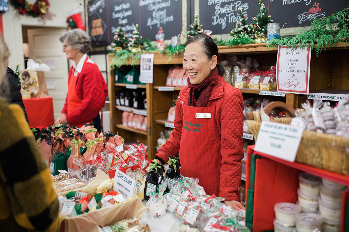 Vancouver-photographer-thisisitstudios-Christmas-at-hycroft-2019-candids-097
