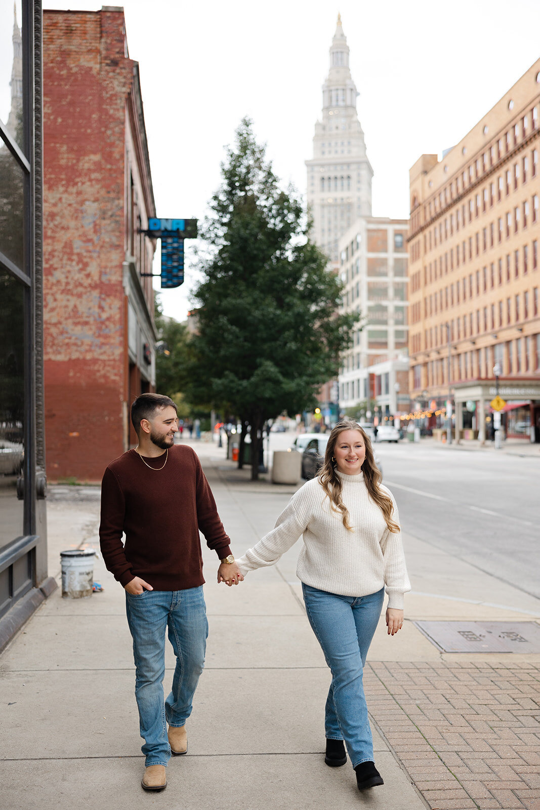 downtown-engagement-session-168_websize