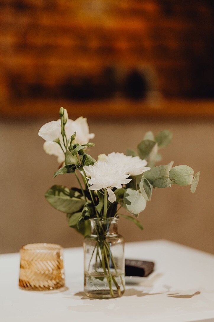 DCAADC08-3A3C-4F78-B81A-D639A4E41CF3_1_105_c