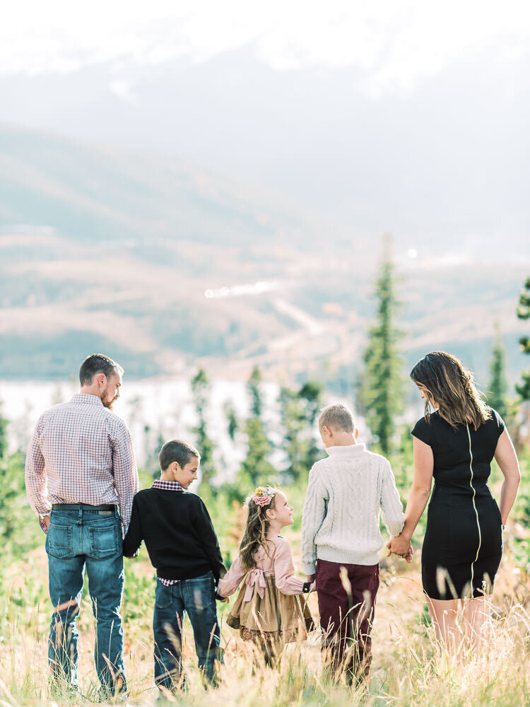 Colorado-Family-Photography-Fall-Color-Family-of-5-Keystone-Mountain3