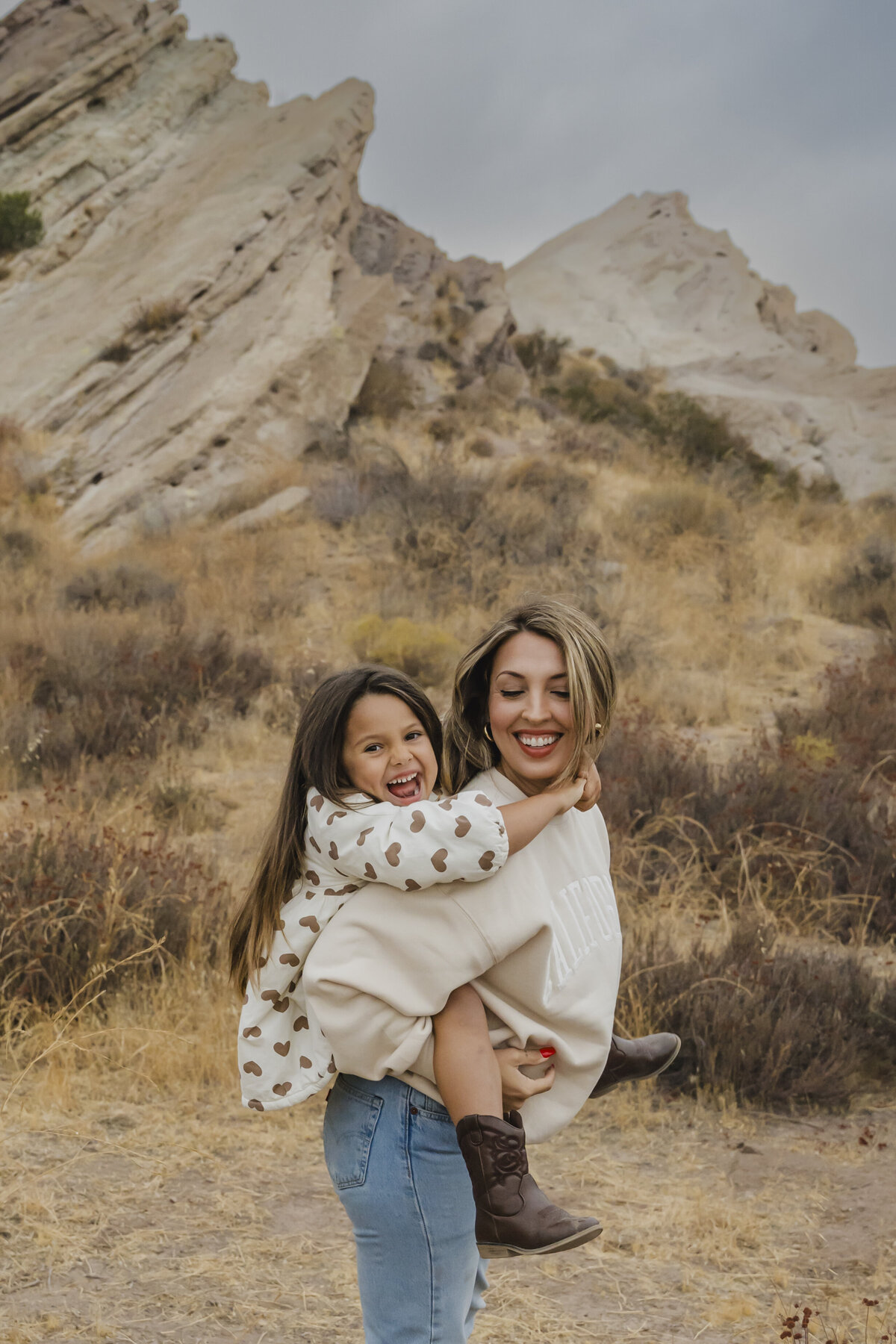 vasquez-rocks-shandel-grey-30