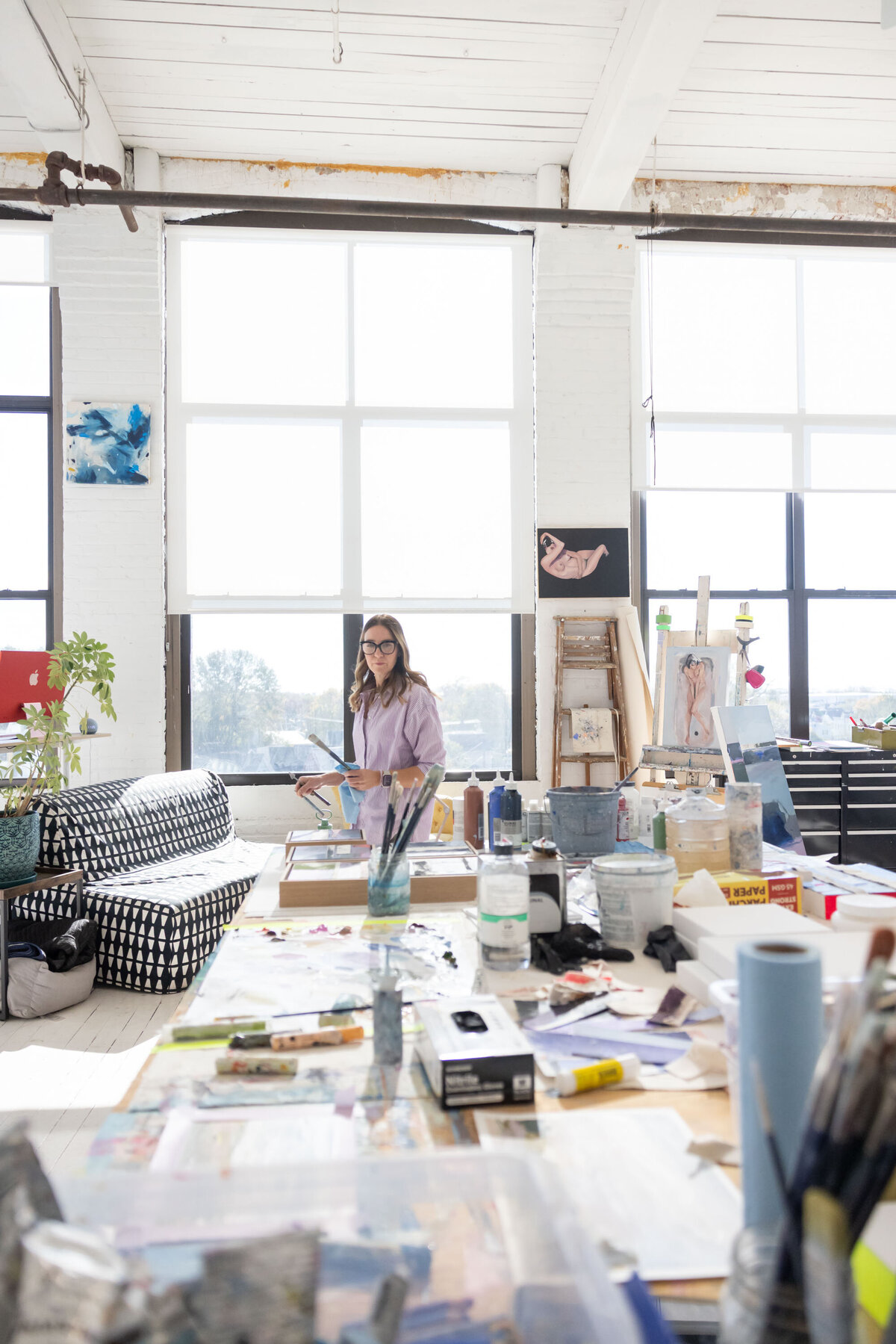 In-studio-brand-photography-for-kelly-rossetti-painter-31