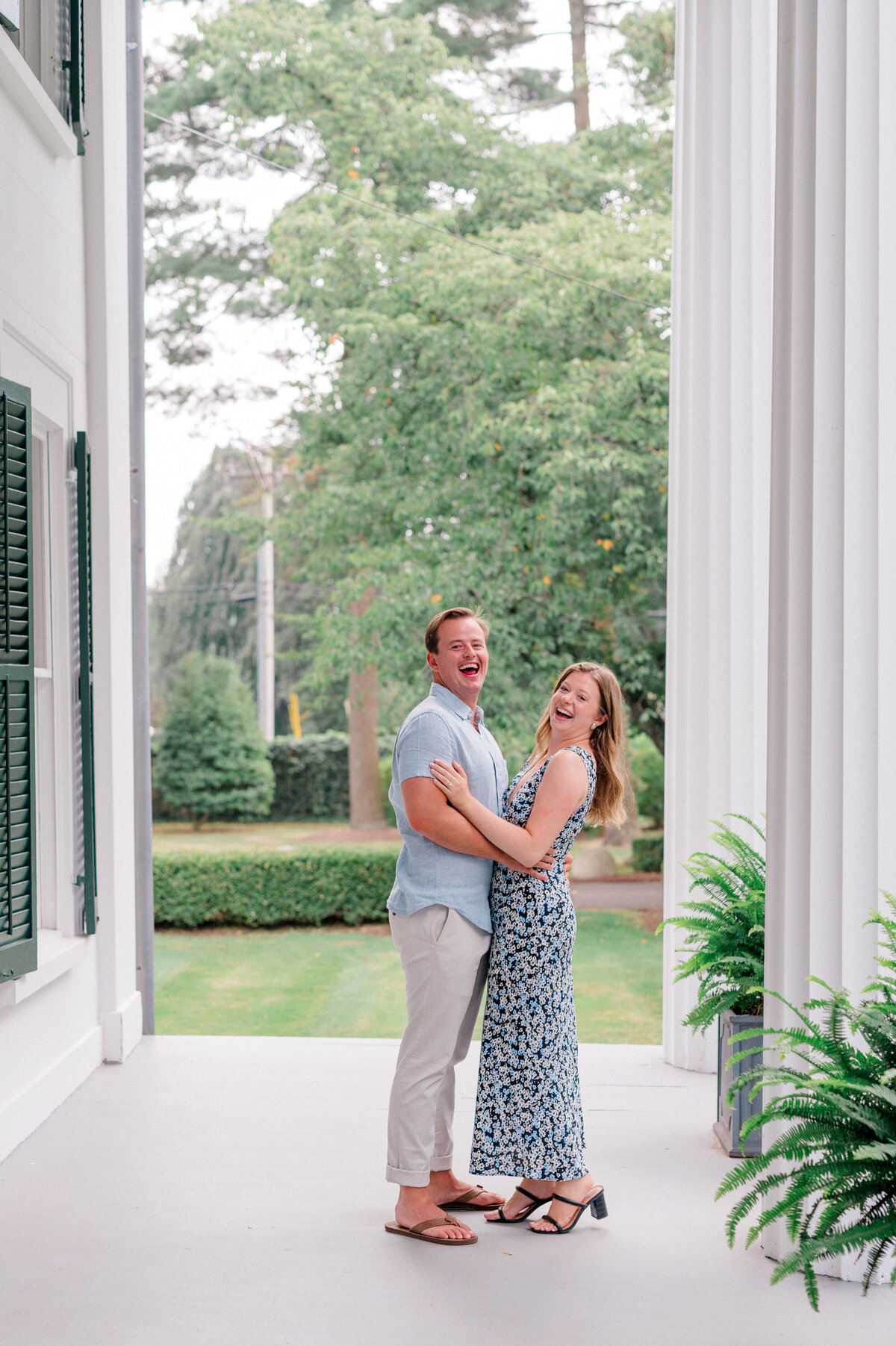 Burr-Mansion-Fairfield-Engagement-Session12