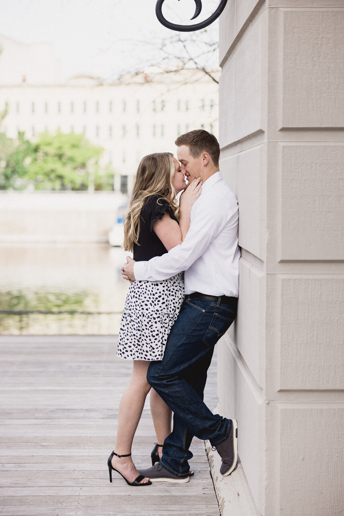 downtown-milwaukee-engagement-session-22