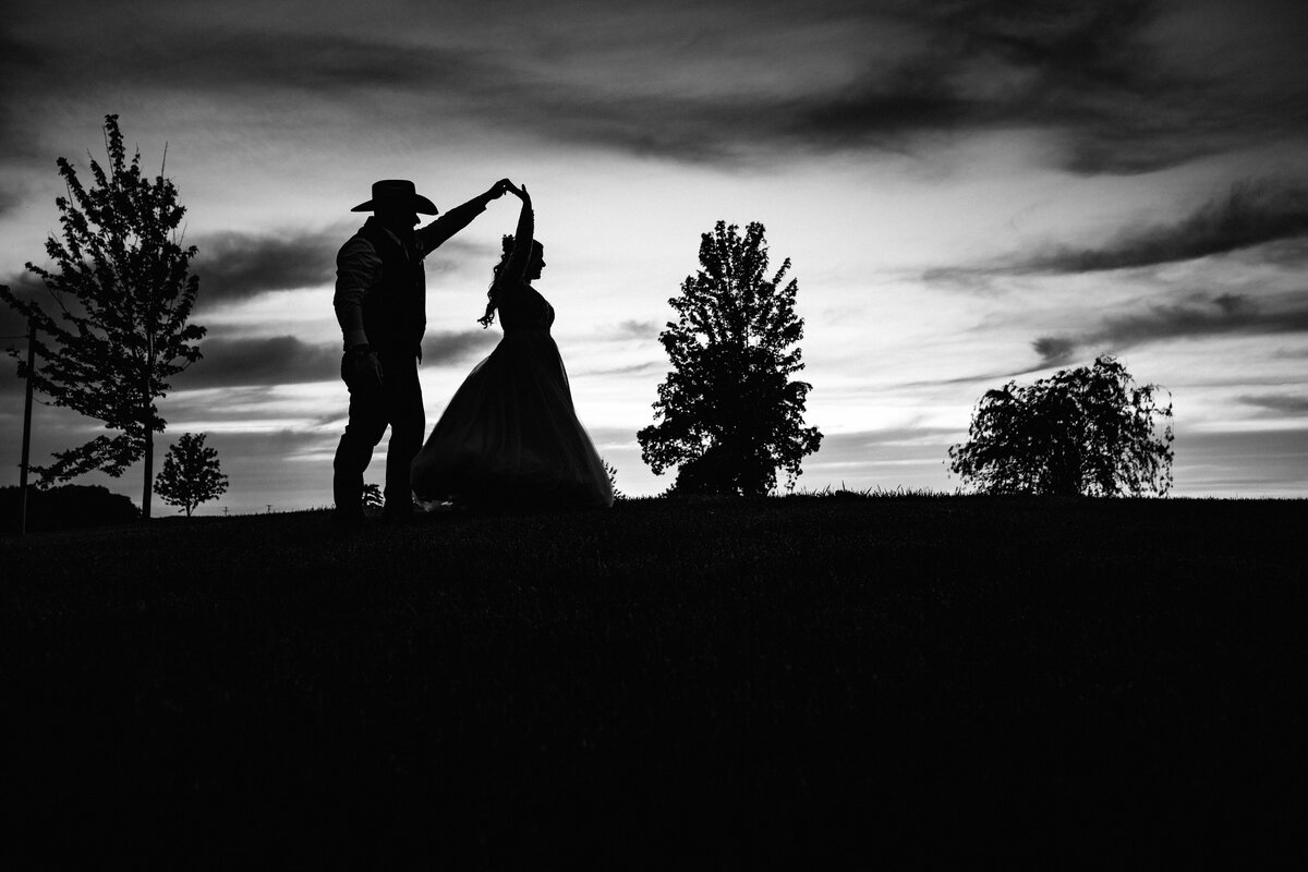 blissful-barn-wedding-michelle-matt-1088