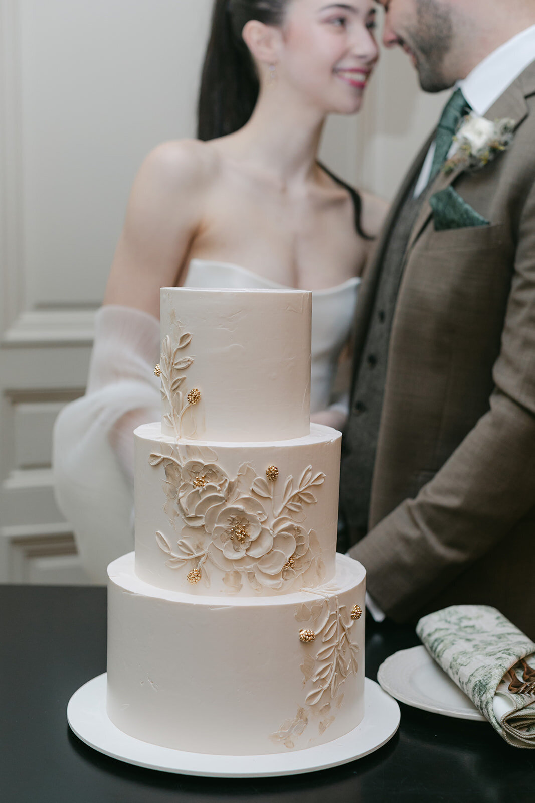 wedding-cake-cutting-glen-manor