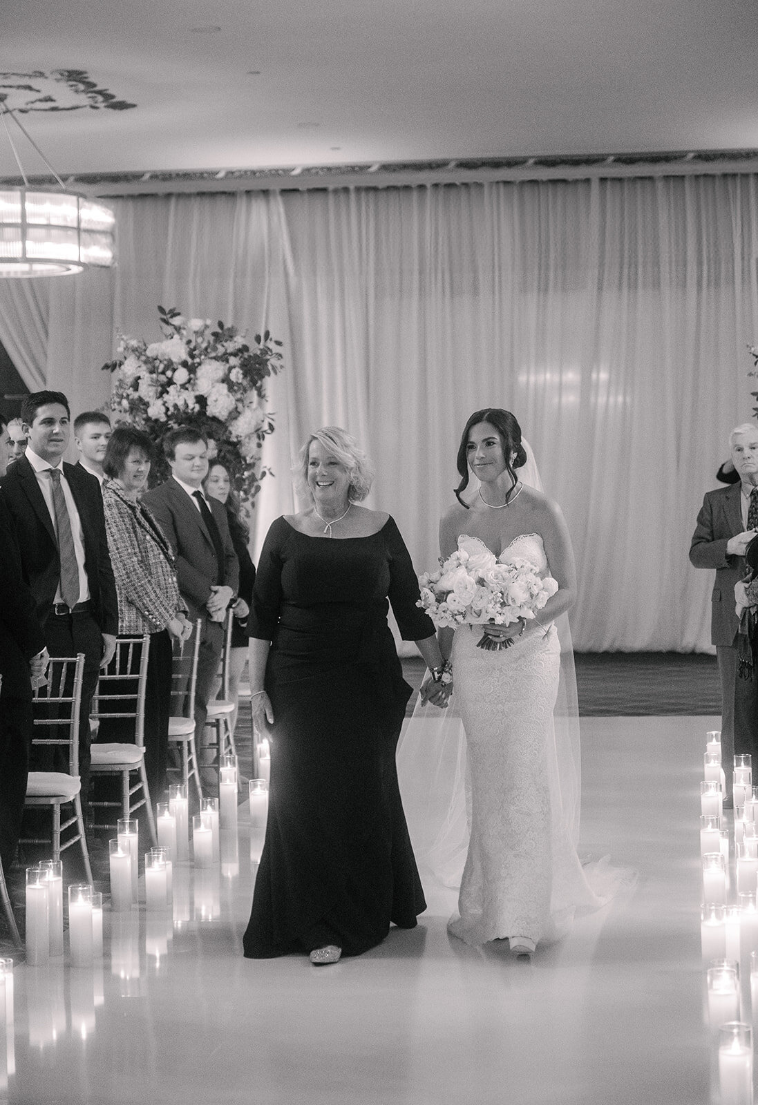 custom-wedding-aisle-at-boston-park-plaza