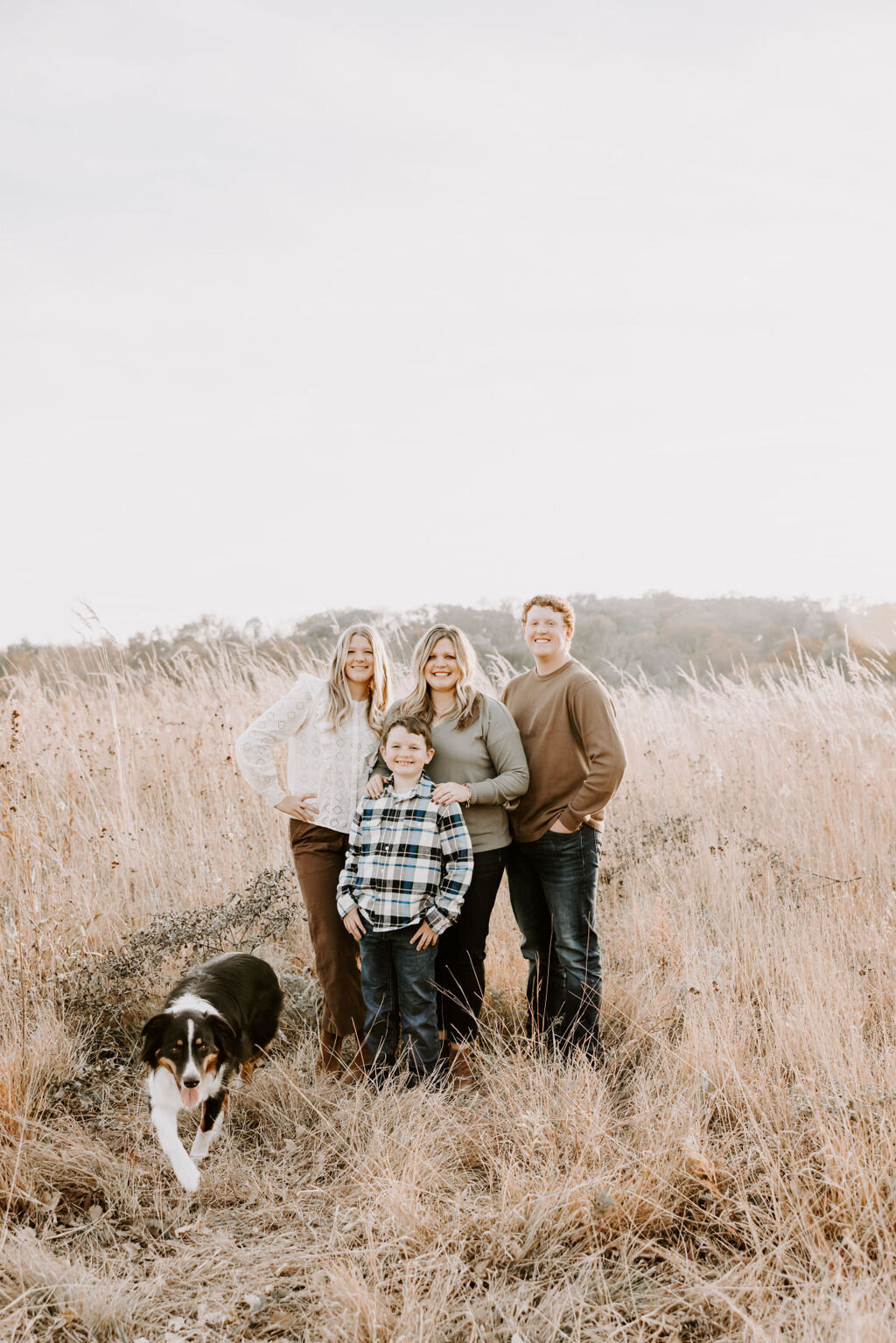 christina_ney_photography_wedding_engagement_lifestyle_photographer_dubuque_iowa_wedding_planning_assistance_adventurous_bold_laidback Family Photography16