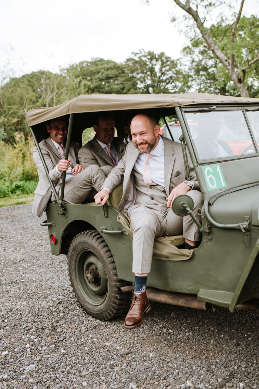 wedding-photographer-somersbury-barn-surrey-zoecphotography-buckinghamshire-3
