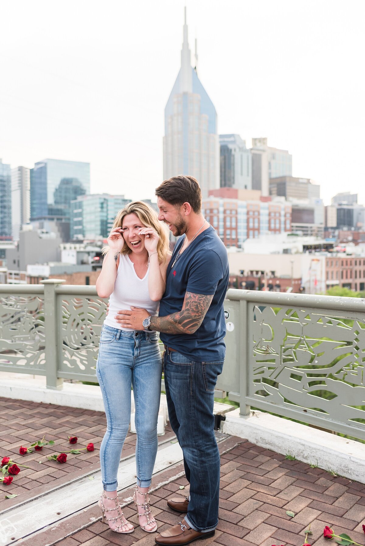 Surprise-proposal-photos-in-Downtown-Nashville-Pedestrian-Bridge+11