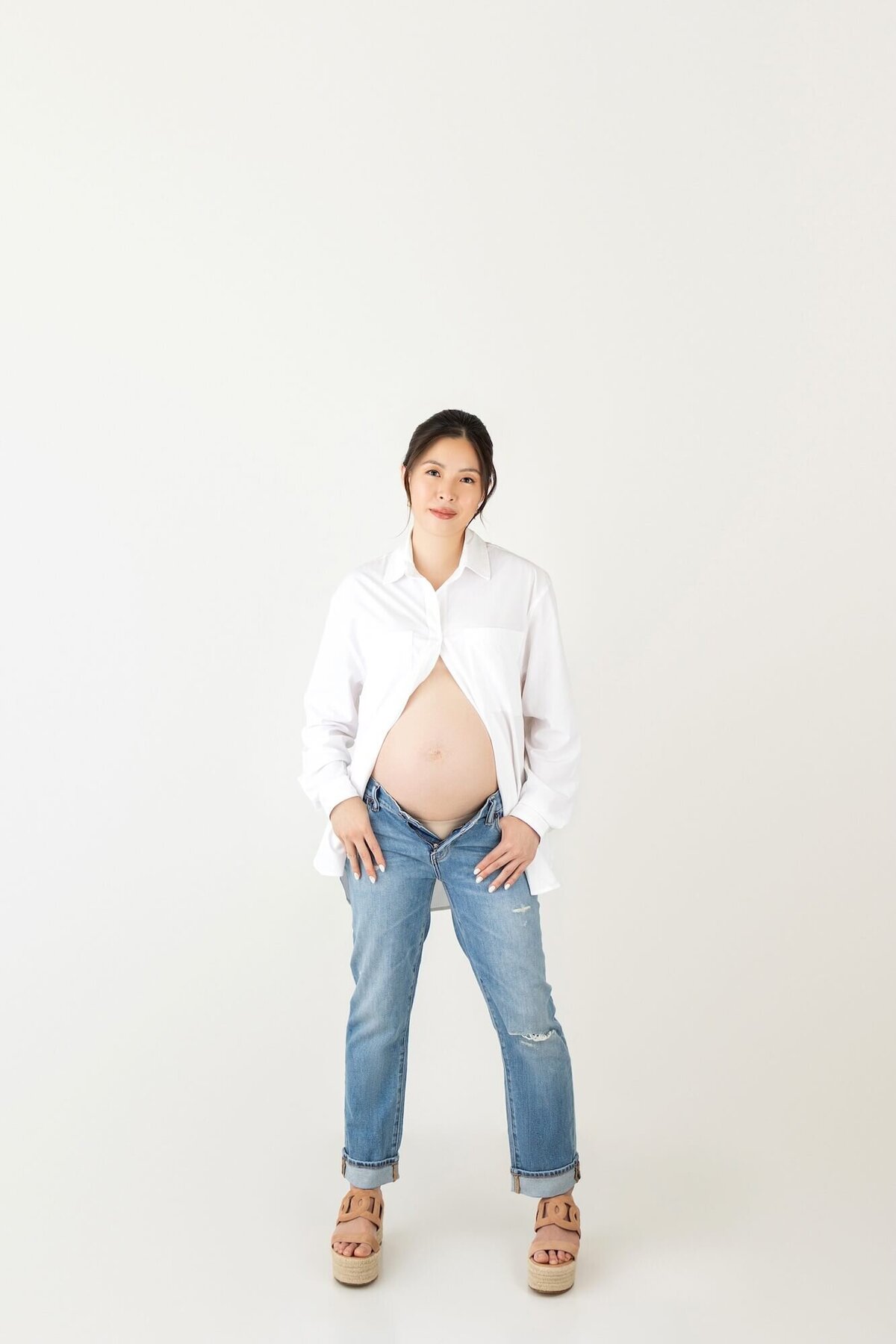 Burbank CA maternity photographer, maternity portrait studio North Hollywood