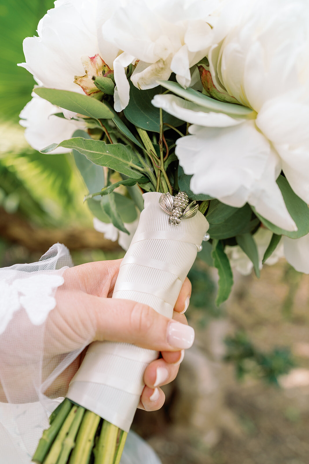 Hayley+Zach_Wedding_SNEAK_FoxtailCo_-323